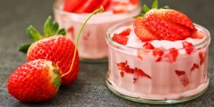 puding-strawberry-yogurt